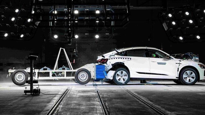 Audi Vehicle Safety Center, centro crash test all'avanguardia