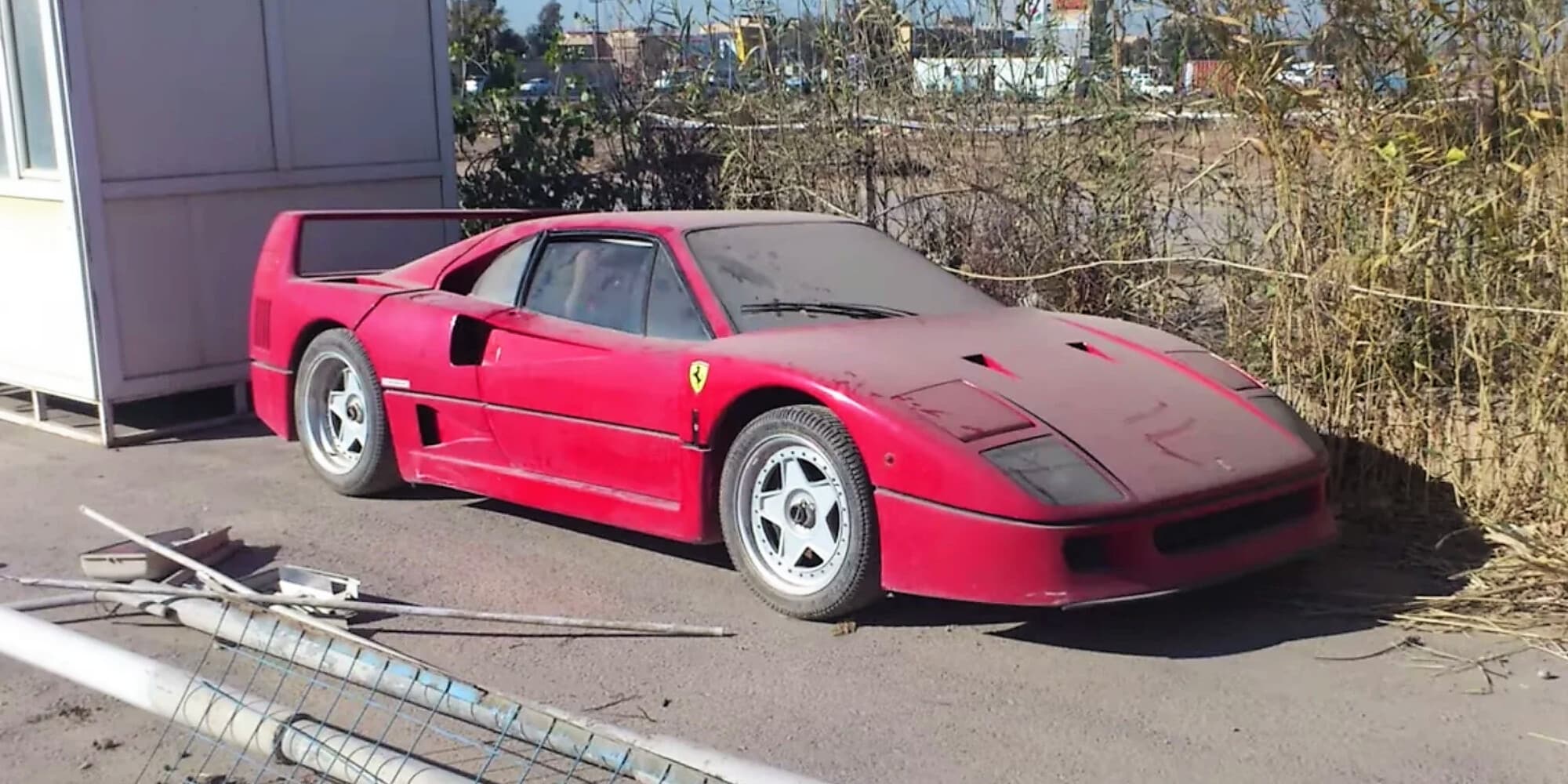 L'incredibile storia della Ferrari F40 abbandonata