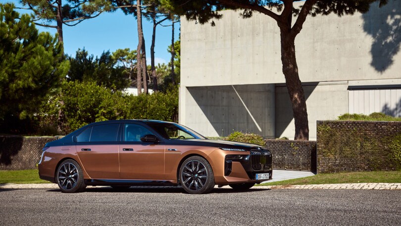 BMW i7 M70, il primo test della super elettrica