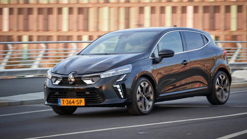 Mitsubishi Colt, al volante dell'alternativa nippo-francese