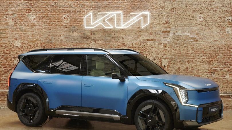 KIA EV9 AMMIRAGLIA CONFORTEVOLE E SOSTENIBILE