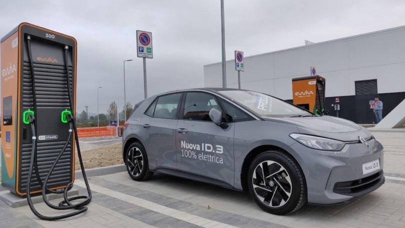Enel X Way e Mercatò: con Ewiva ricarichi l'auto mentre fai la spesa