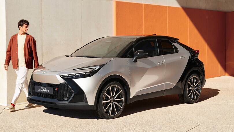 Toyota C-HR, allestimenti, prezzi e super sconto