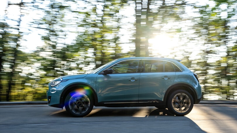 Fiat 600e il SUV elettrico confortevole e sostenibile