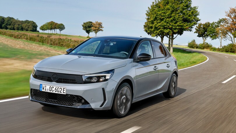 Opel Corsa electric, come va con più cavalli e autonomia