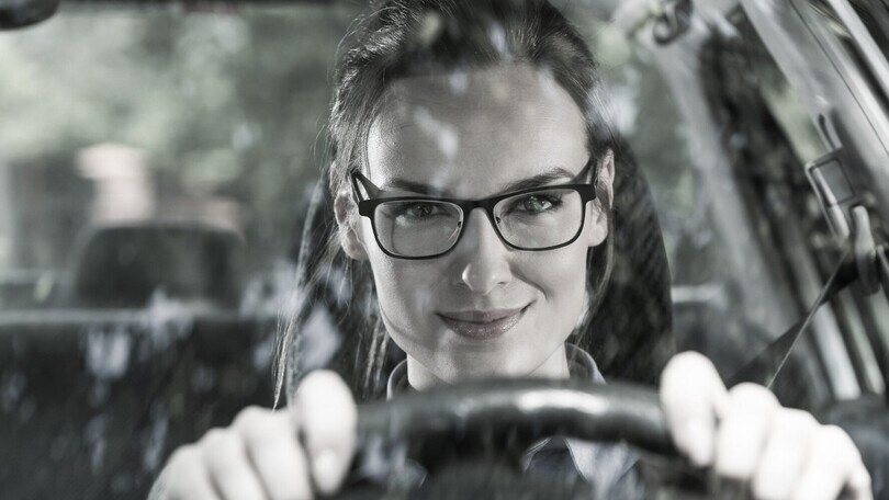 I daltonici possono guidare? Tutto quello che c’è da sapere