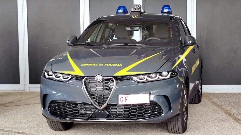 Alfa Romeo Tonale per la Guardia di Finanza, spunta la foto sui social