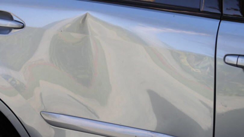 Carrozzeria danneggiata: come ripararla da soli