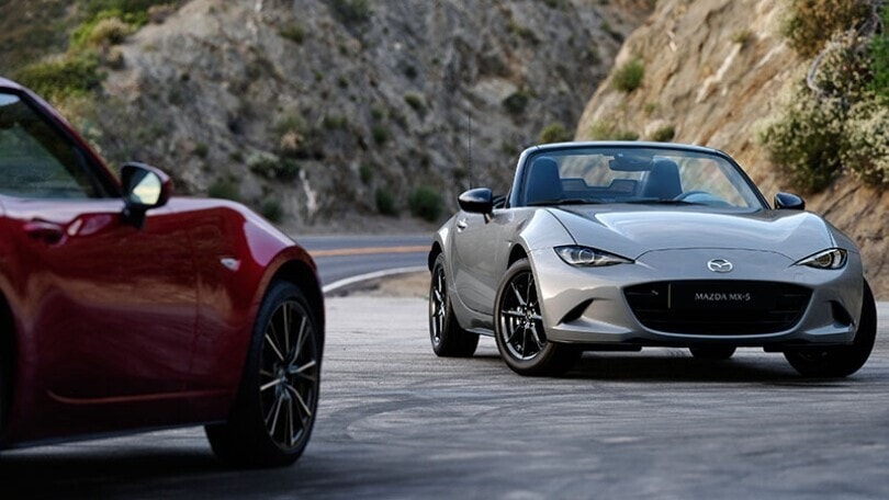 Nuova Mazda MX-5 al Salone di Tokyo, armonia tra auto e guidatore