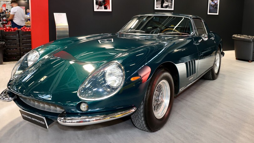Ferrari, la 275 di Clint Eastwood esposta a Bologna
