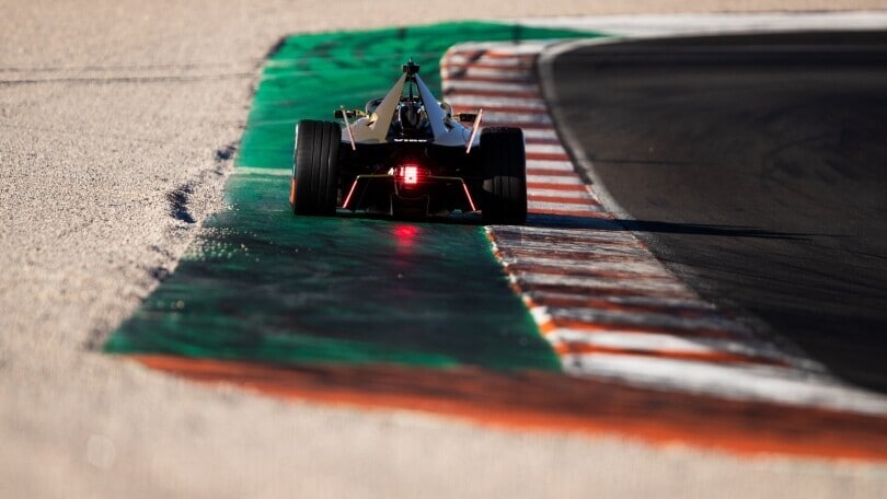 Formula E, tutto pronto per il campionato: le prove di Valencia