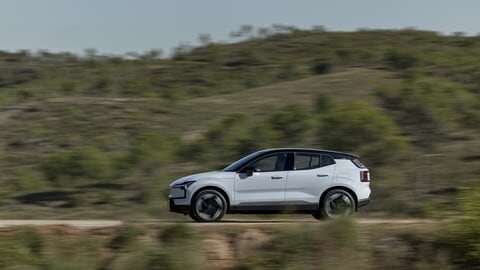Volvo EX30, le foto del test