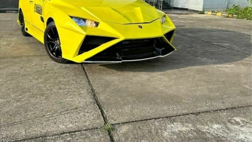La Honda Civic che crede di essere una Huracan