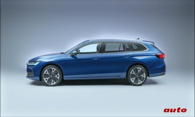 Nuova Skoda Superb wagon 2024