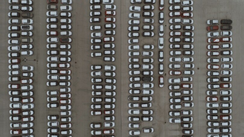 Francia, i nuovi incentivi mettono nell'angolo le auto cinesi