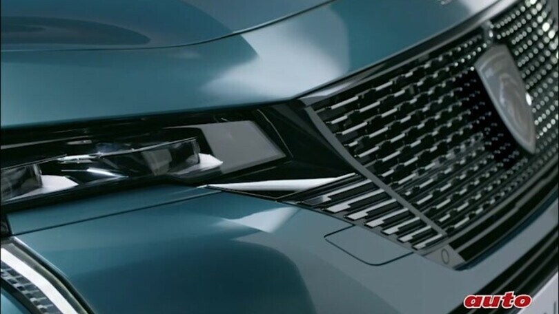 Nuova Peugeot e-308, la prova su strada