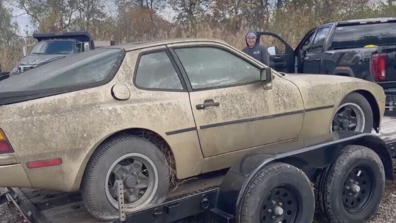 La Porsche 944 abbandonata