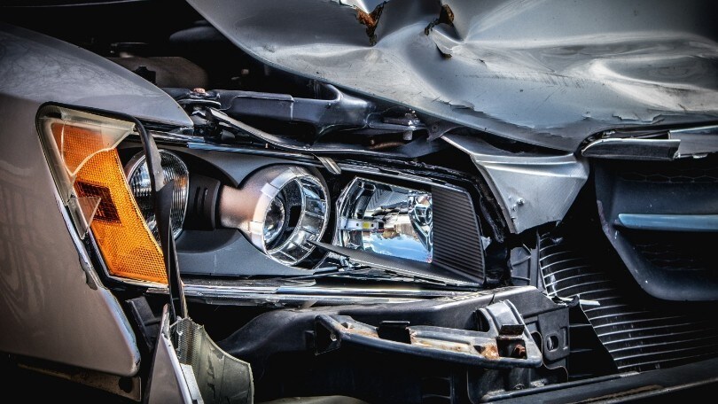 Se rompi l'auto ti danno quasi 100 euro al giorno: l'assurda trovata