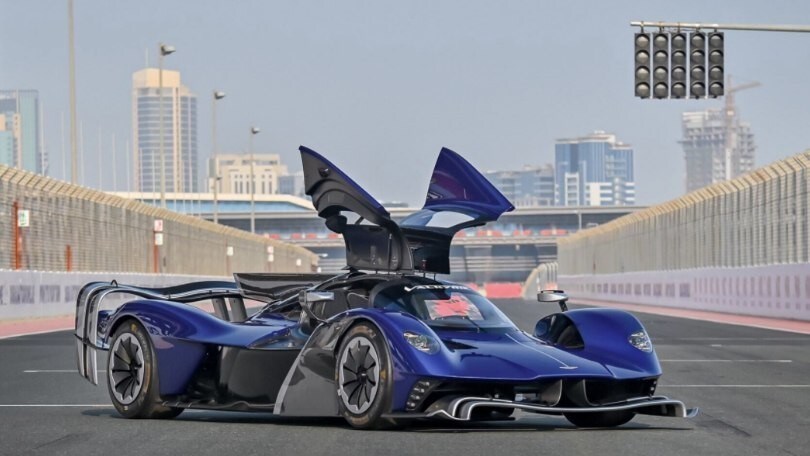 L'Aston Martin Valkyrie AMR Pro all'asta