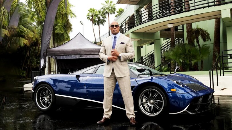 Dwayne Johnson "The Rock" ha un garage stratosferico che vale 10 milioni