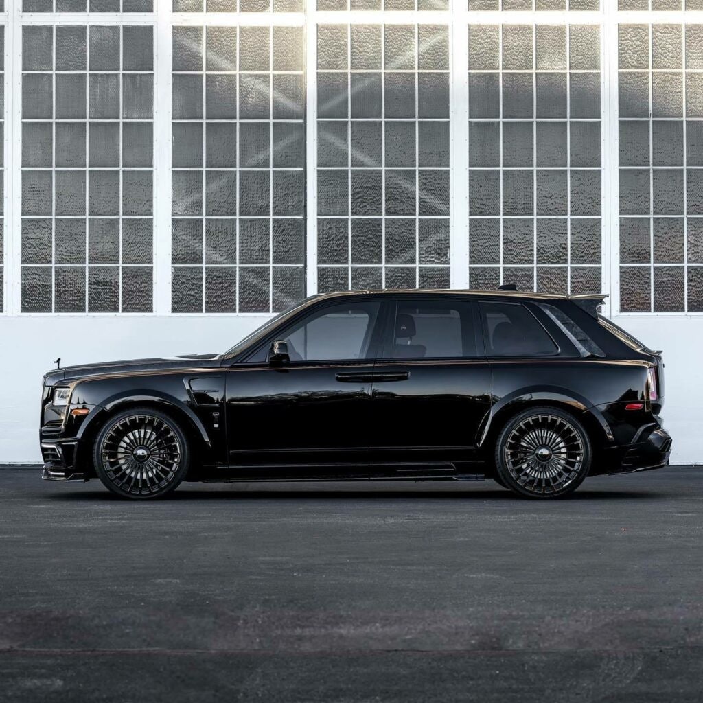 Le foto della Rolls-Royce Cullinan by Mansory del Dj Tiesto