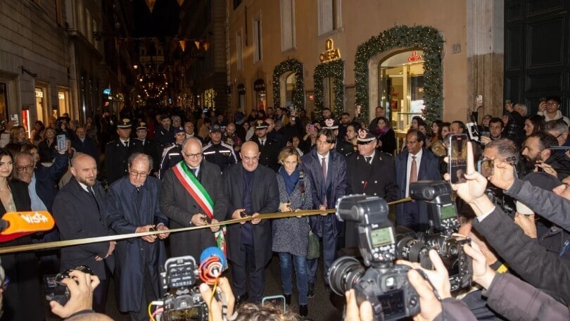 Renault illumina il Natale Romano nel centro e nella periferia