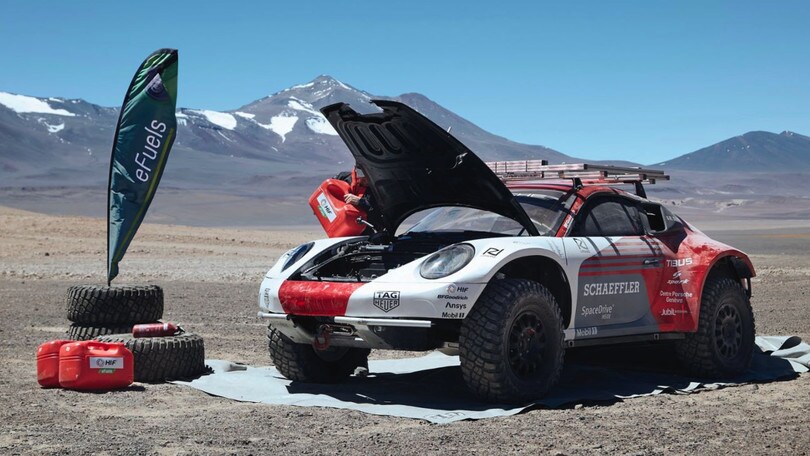 Porsche da record, la 911 che ha toccato il cielo