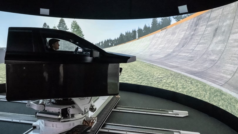 Continental, speciale simulatore per sviluppare pneumatici