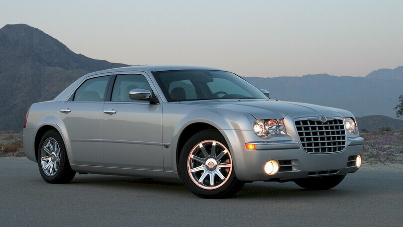 Chrysler 300 C, addio: la storia della grande berlina americana