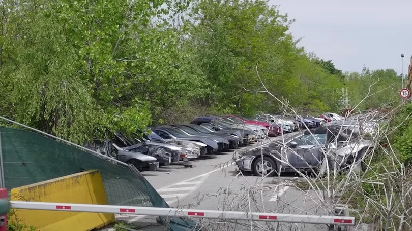 La fabbrica che produceva Ferrari Testarossa ora è un museo abbandonato