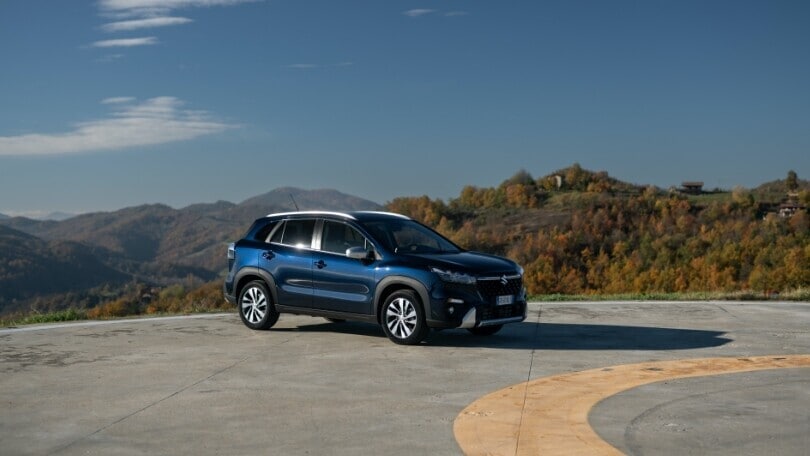 Suzuki S-Cross Hybrid YORU