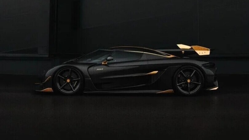 Koenigsegg Jesko Attack, lusso estremo con l'oro 24 carati
