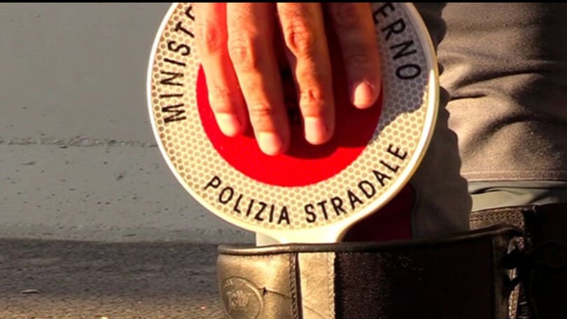 Polizia Stradale: nel 2023 meno incidenti, ma più infrazioni