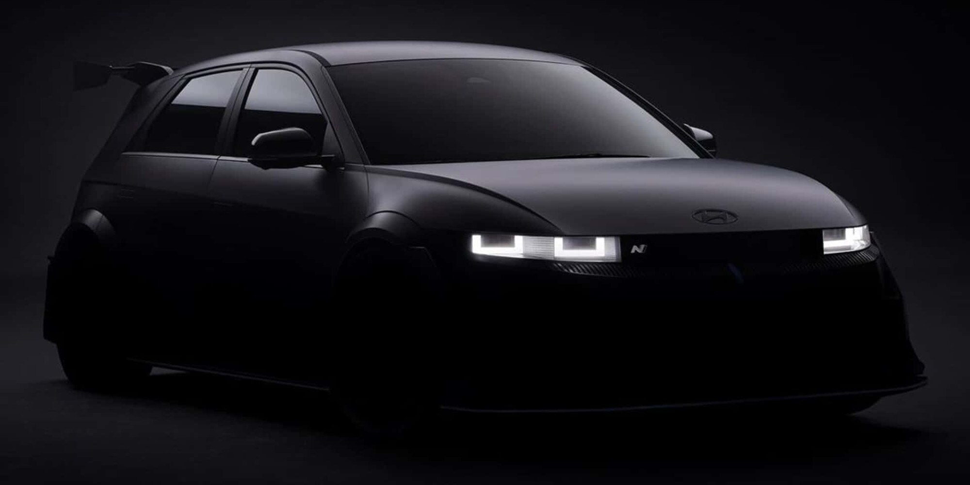 Hyundai N NPX1, teaser di una Ioniq 5 N ancora più scatenata