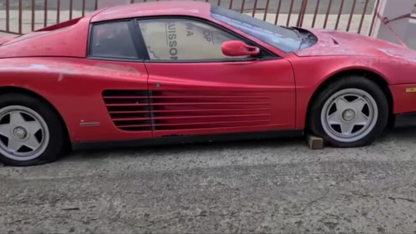 Restauri incredibili: torna a splendere una Ferrari Testarossa abbandonata
