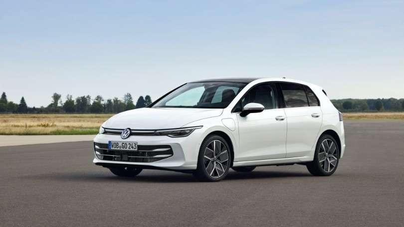 Volkswagen Golf eHybrid 2024
