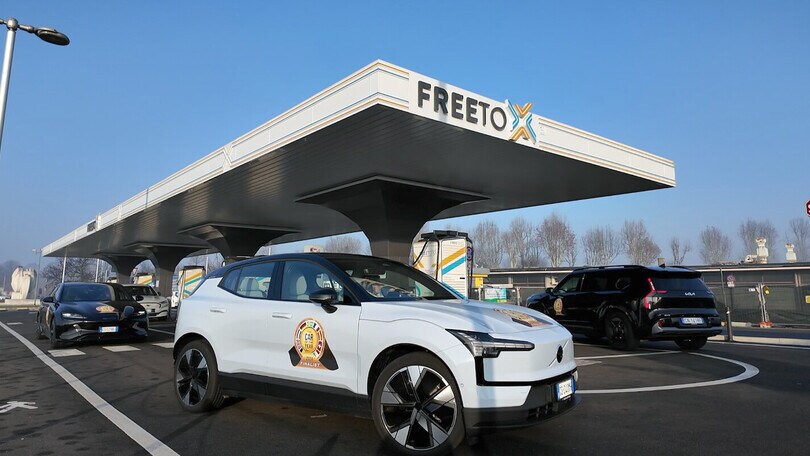 Car of The Year, le finaliste elettriche in ricarica con Free To X