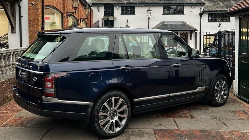 La Range Rover della Regina Elisabetta è in vendita