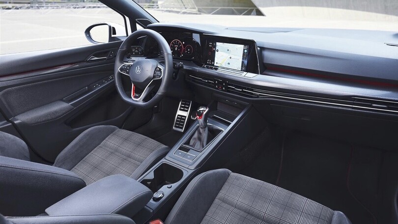 Volkswagen Golf GTI MT Ultimate