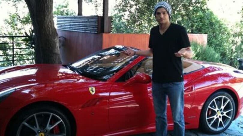 Ashton Kutcher, il sex symbol con un garage da 730mila euro