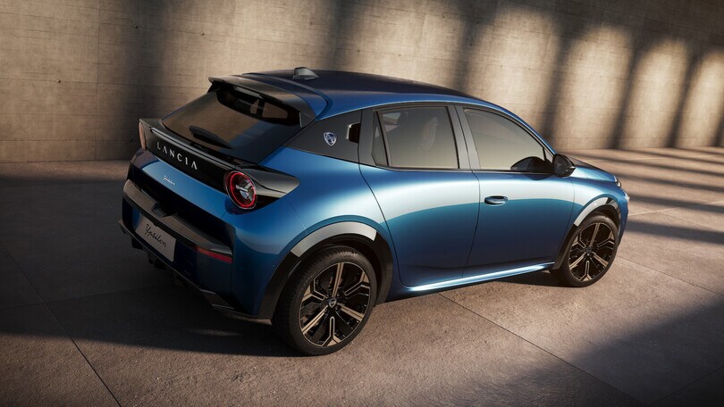 Nuova Lancia Ypsilon 2024