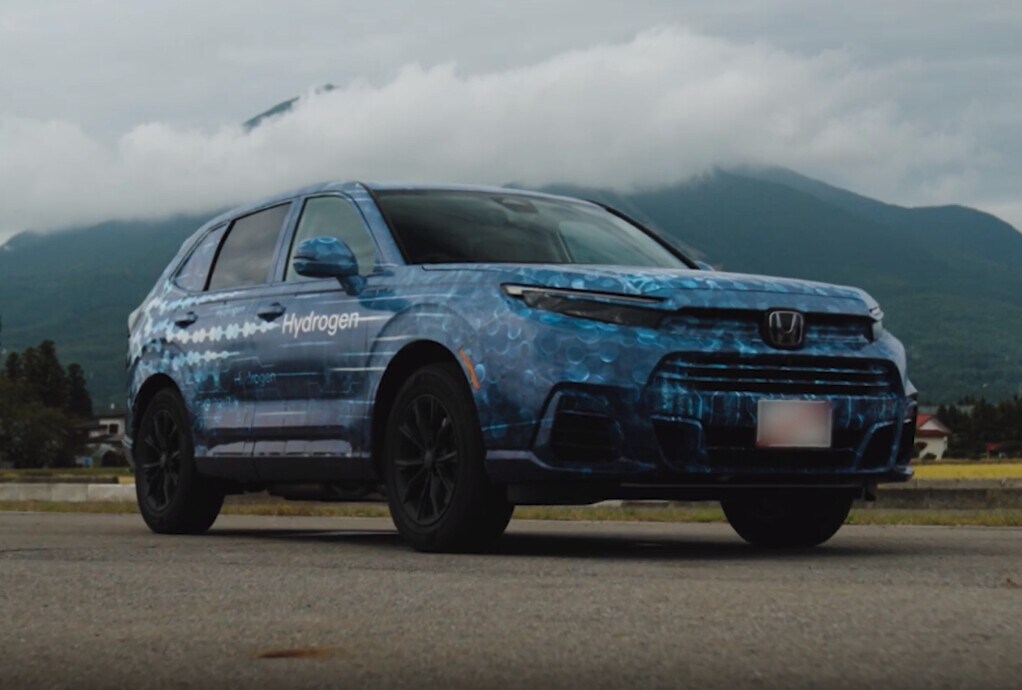 Honda CR-V 2025 a doppia alimentazione idrogeno/EV