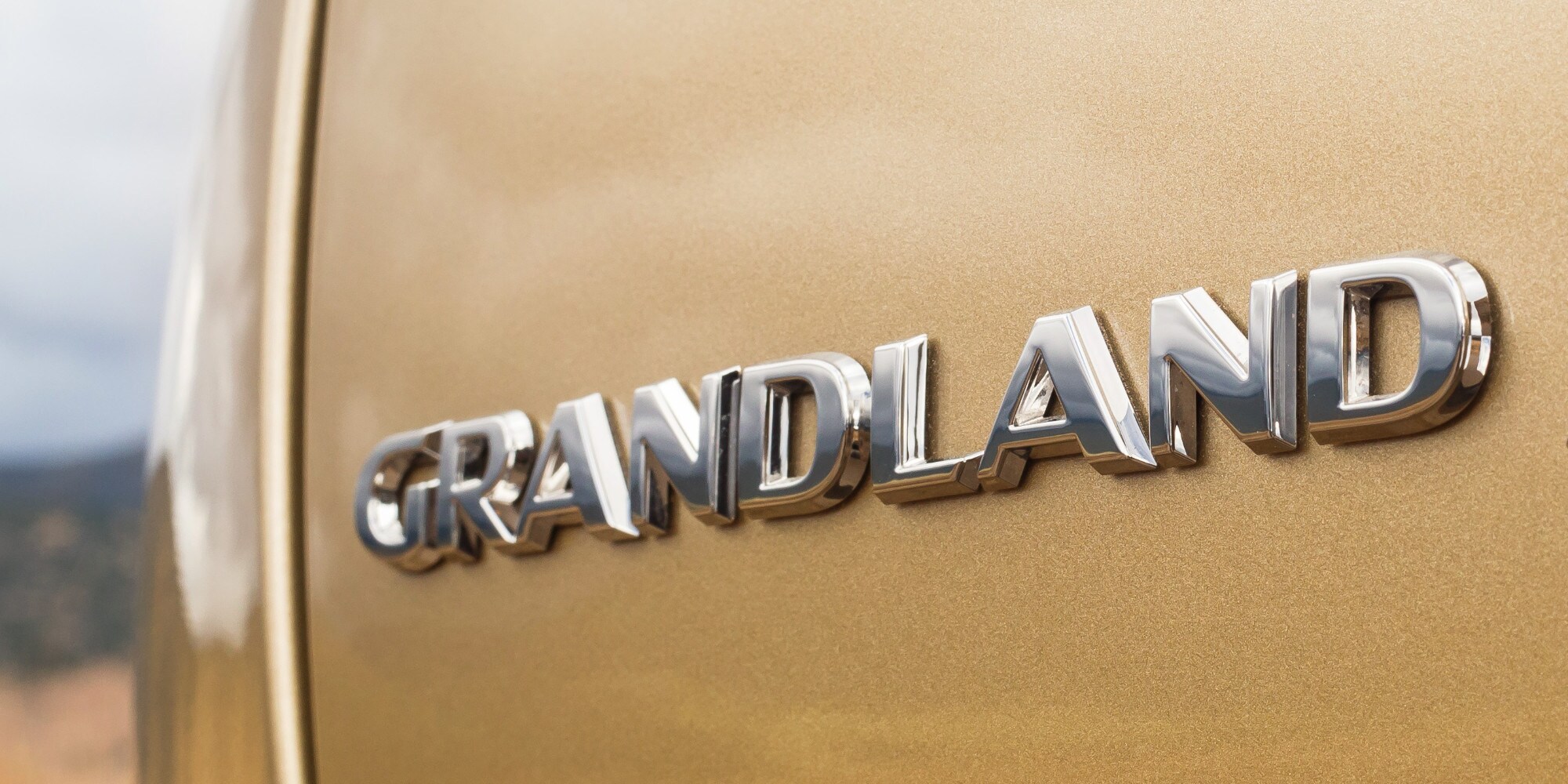 Opel Grandland, la nuova serie è alle porte