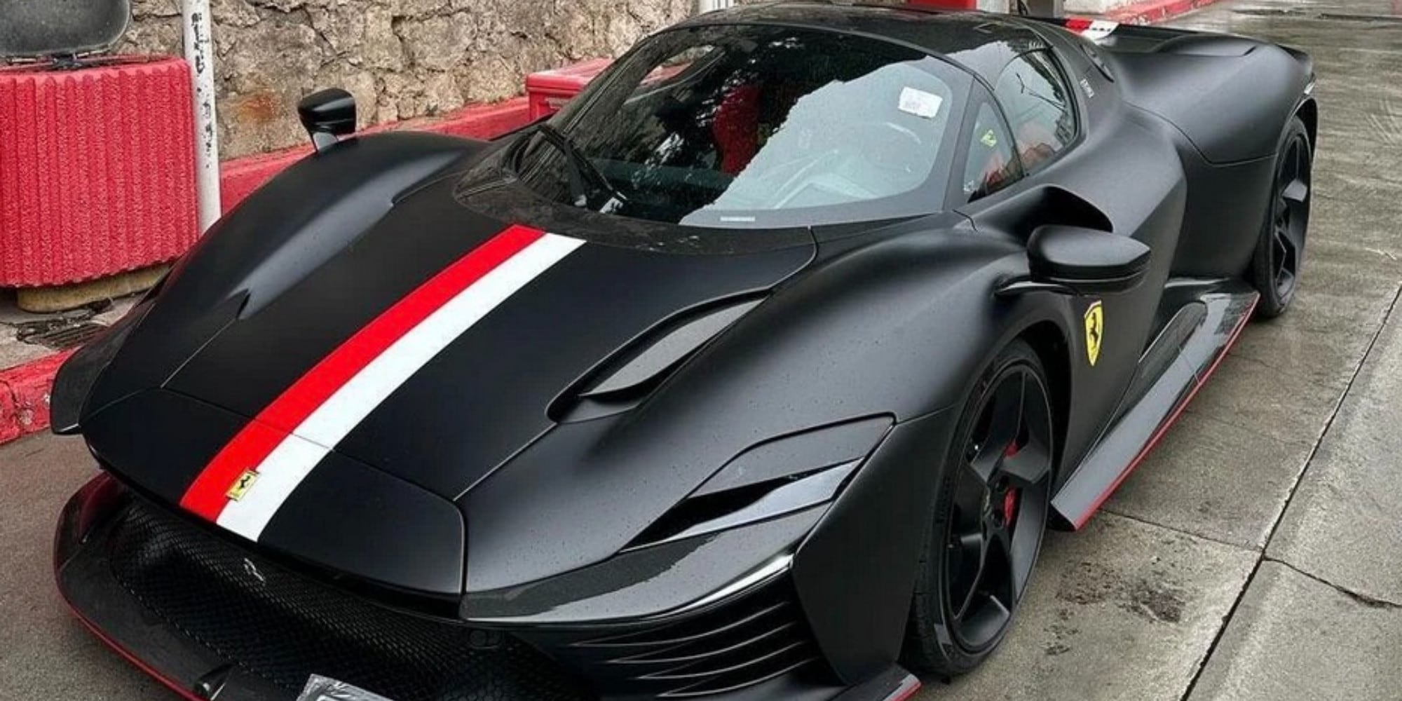 Leclerc si è comprato una nuova Ferrari da oltre 2 milioni?