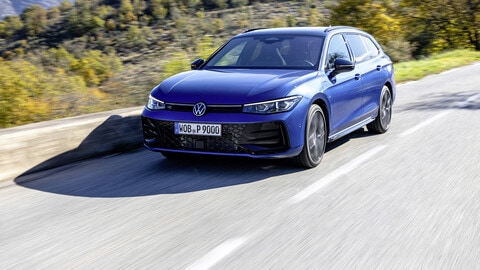 Nuova Volkswagen Passat Variant 2024