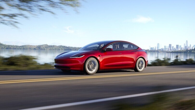 Tesla Model 3 Performance, le anticipazioni sul top di gamma in arrivo