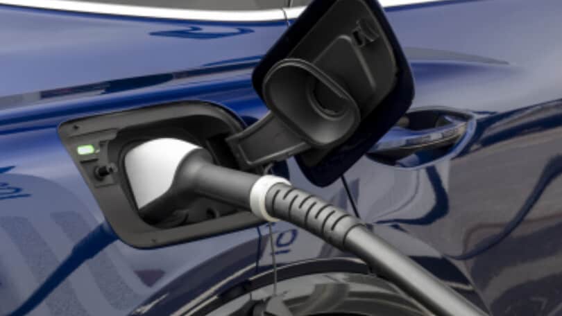 Poche auto elettriche in Italia, Pichetto: "Le ragioni sono economiche"