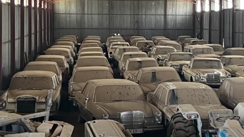 La più grande collezione di auto del Sudafrica sta per finire sotto la pressa