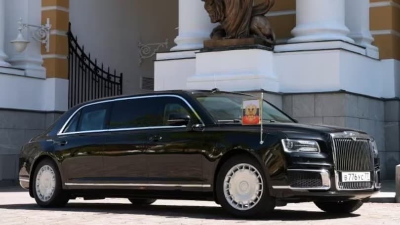 Kim Jong-Un, debutto sulla Aurus Senat regalatagli da Putin