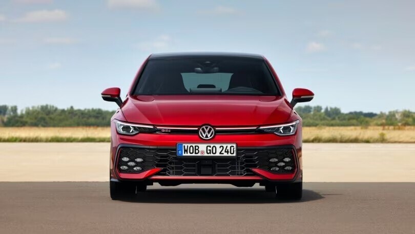 Volkswagen, Golf festeggia i 50 anni con la sua ottava generazione